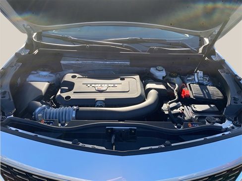 Certified 2022 Cadillac XT4 Premium Luxury w/ Enhanced Visibility Package image 10