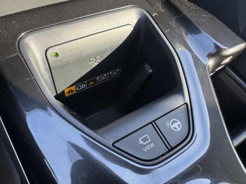 Used 2026 Toyota Crown Platinum image 27