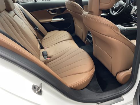 New 2026 Mercedes-Benz E 350 E 350 RWD Sedan image 40