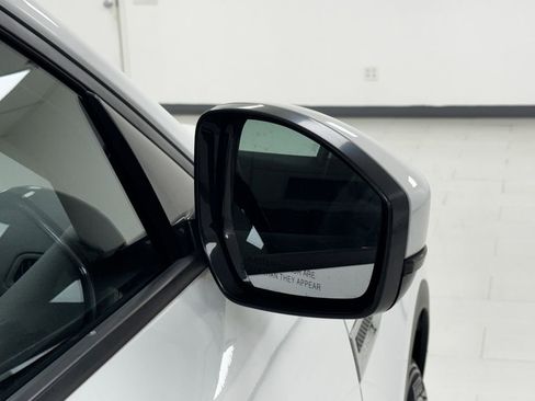 Used 2020 Jaguar E-PACE image 35