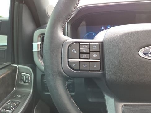 Used 2025 Ford F250 Lariat w/ Lariat Ultimate Package AWD/4WD image 22
