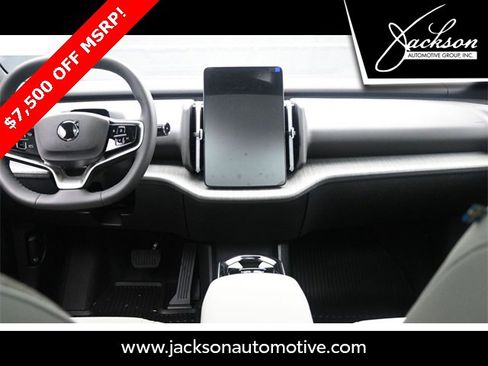 Used 2026 Volvo EX30 Cross Country Ultra image 9