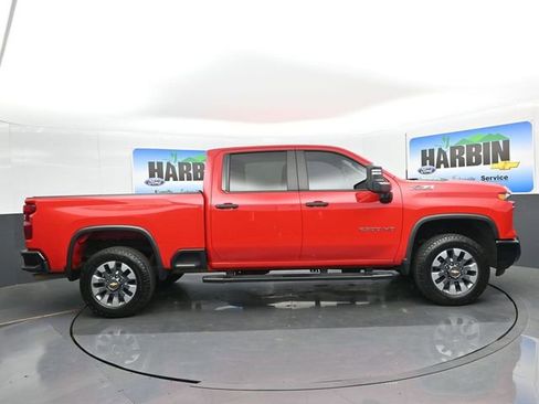 Used 2024 Chevrolet Silverado 2500 Custom w/ Custom Value Package AWD/4WD image 7