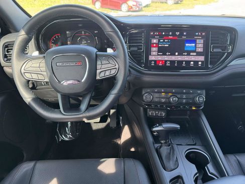 Used 2025 Dodge Durango GT AWD/4WD image 2