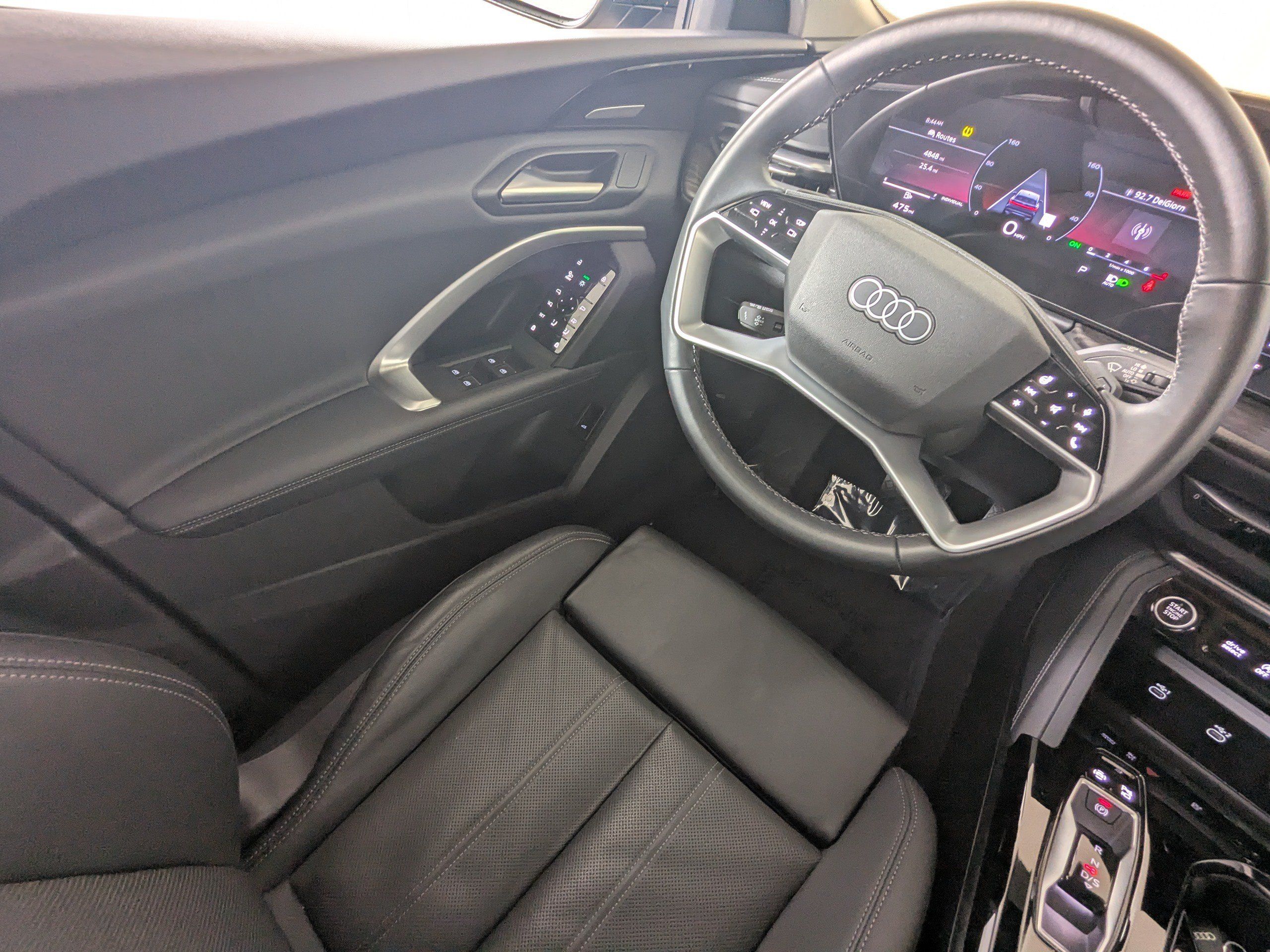 Certified 2025 Audi Q5 Premium Plus AWD/4WD image 8