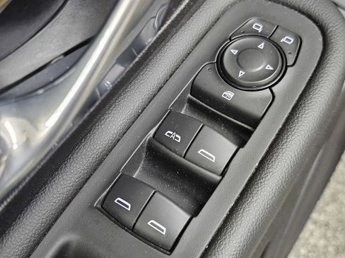 Used 2018 GMC Terrain SLE w/ Driver Convenience Package FWD image 31