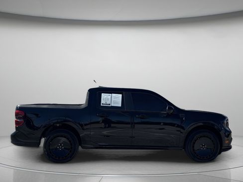Used 2025 Ford Maverick Lobo image 2
