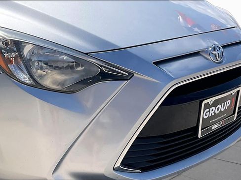 Used 2018 Toyota Yaris iA FWD image 29