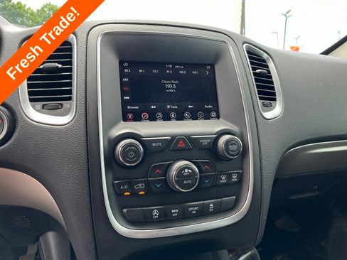 Used 2020 Dodge Durango SXT w/ 3rd Row Seating Group RWD image 19