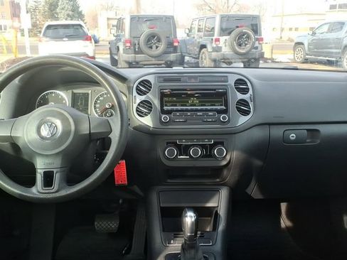Used 2012 Volkswagen Tiguan S FWD image 12