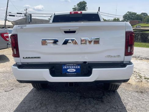 Used 2026 RAM 2500 Laramie AWD/4WD image 4