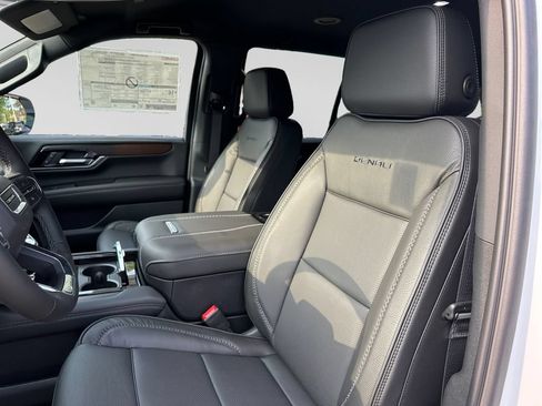 New 2026 GMC Yukon Denali AWD/4WD image 22