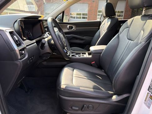 Certified 2022 Kia Sorento X-Line EX AWD/4WD image 14