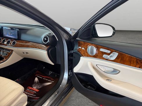 Used 2019 Mercedes-Benz E 450 4MATIC Sedan image 20
