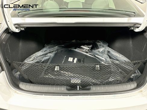 New 2026 Hyundai Elantra Limited FWD image 9