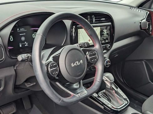 Certified 2024 Kia Soul GT-Line w/ GT-Line Technology Package FWD image 15