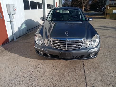 Used 2007 Mercedes-Benz E 350 4MATIC Sedan image 2