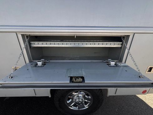 Used 2017 RAM 3500 Tradesman w/ Chrome Appearance Group image 27