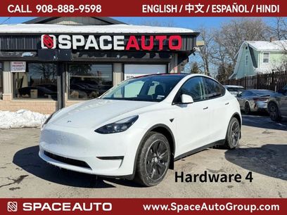 Used 2024 Tesla Model Y 2WD