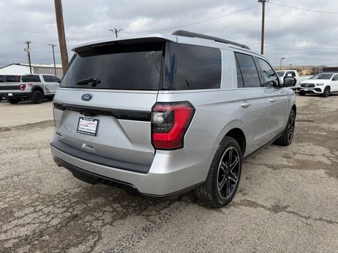 Used 2019 Ford Expedition Limited w/ Equipment Group 303A image 7