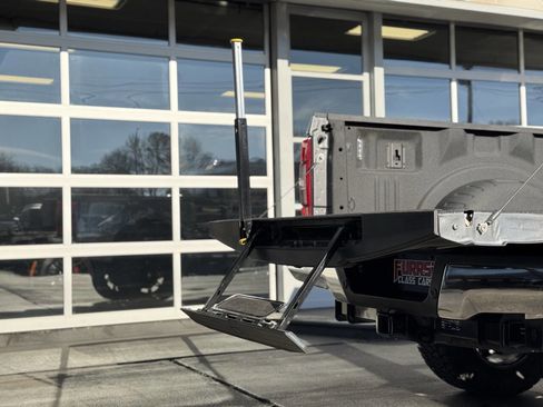 Used 2022 Ford F250 Lariat w/ Lariat Ultimate Package image 17