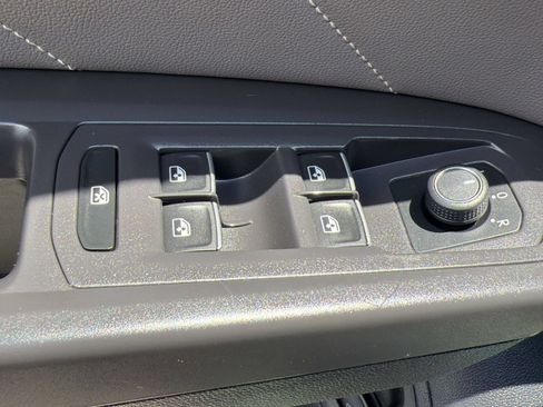 Used 2022 Volkswagen Atlas SEL AWD/4WD image 15