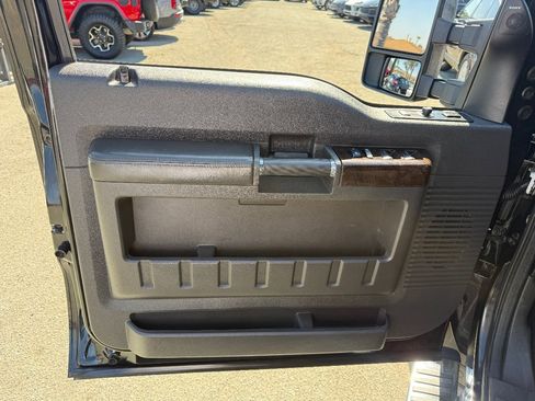 Used 2014 Ford F350 Platinum w/ FX4 Off-Road Package AWD/4WD image 13