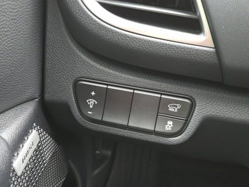 Certified 2024 Kia Seltos SX w/ SX Sunroof Package image 13