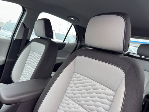 Used 2018 Chevrolet Equinox LS image 26