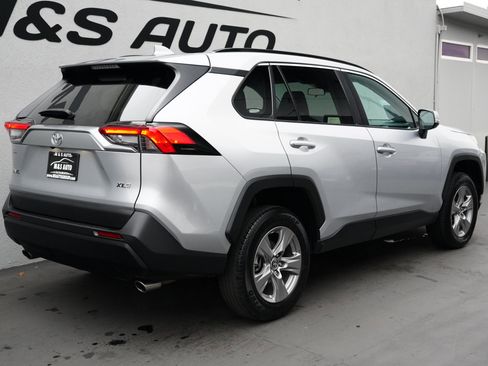 Used 2024 Toyota RAV4 XLE image 4