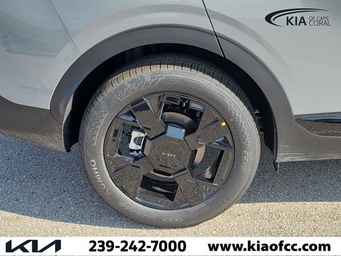 New 2026 Kia Sportage X-Line w/ X-Line Technology Package AWD/4WD image 9