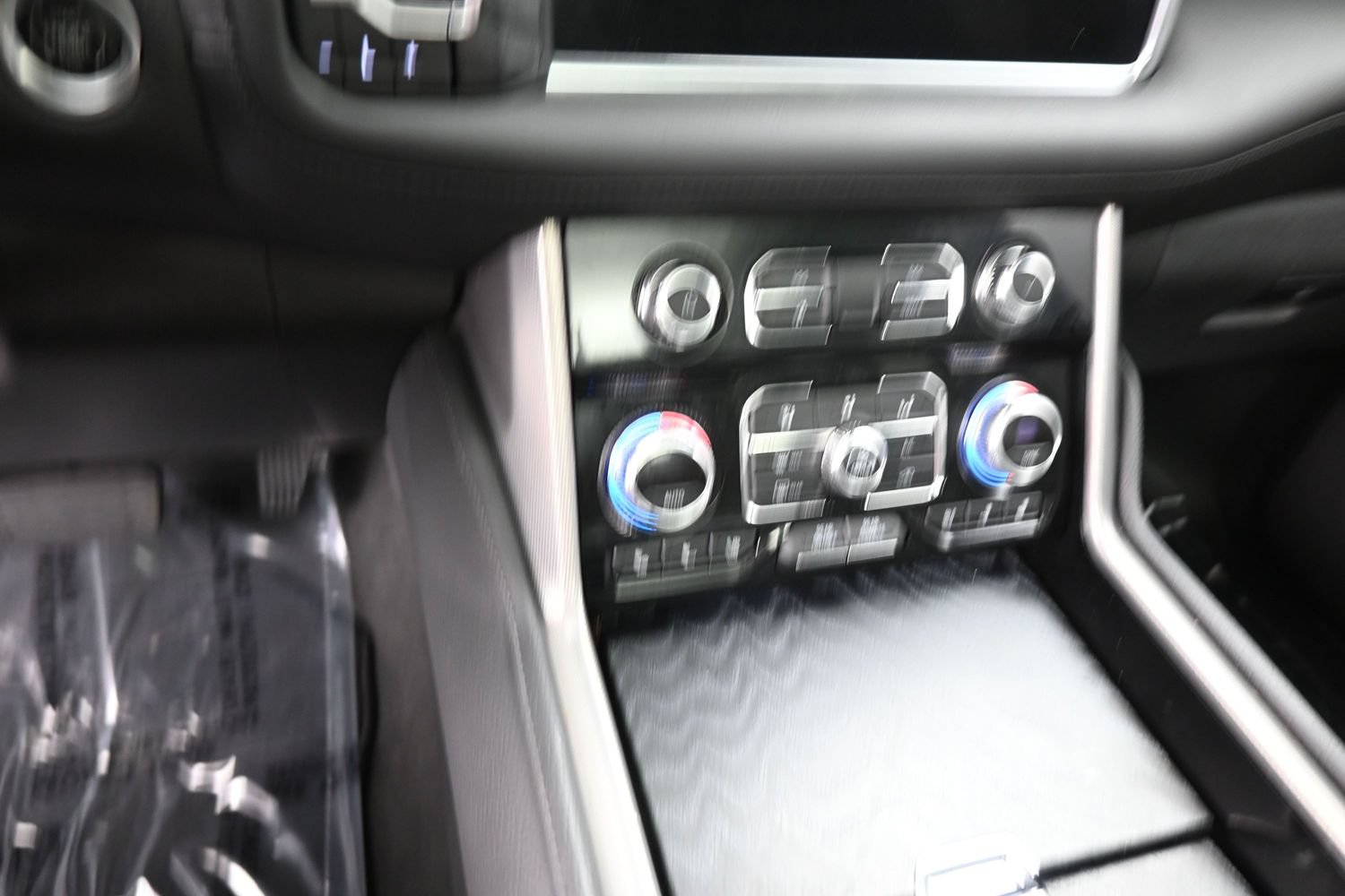 Used 2022 GMC Yukon Denali AWD/4WD image 14