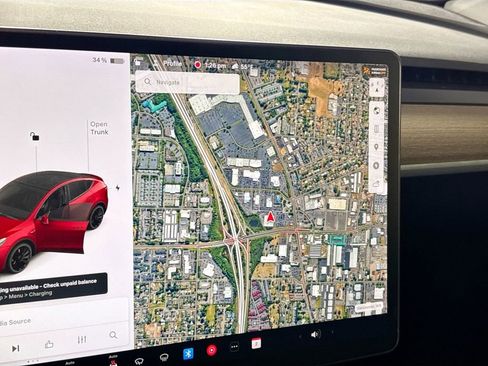 Used 2021 Tesla Model Y Performance image 16