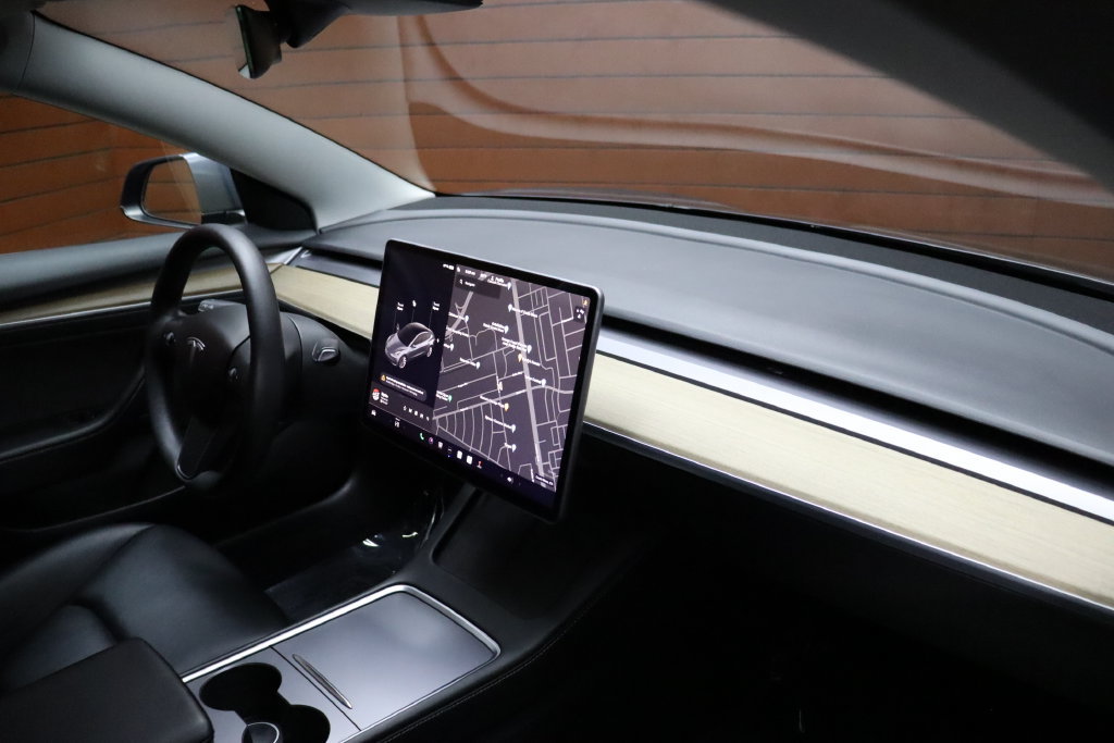 Used 2023 Tesla Model 3 Standard Range RWD image 34