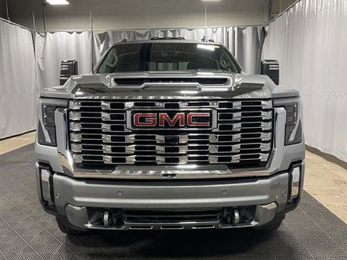 New 2026 GMC Sierra 3500 Denali w/ Denali Reserve Package image 2