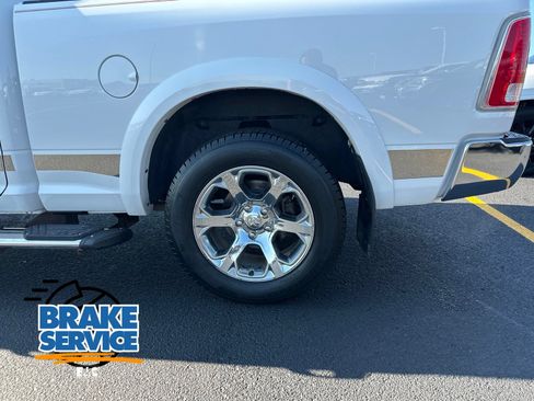 Used 2015 RAM 1500 Laramie w/ Convenience Group AWD/4WD image 10
