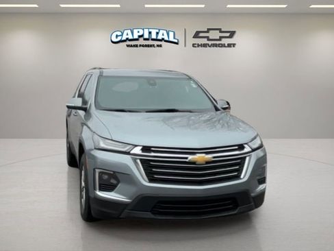 Used 2023 Chevrolet Traverse LT image 8
