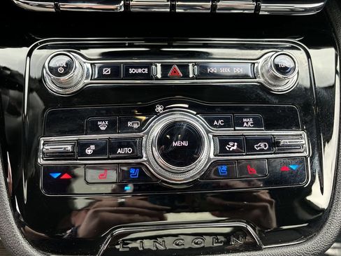 Certified 2021 Lincoln Corsair Reserve w/ Equipment Group 201A image 26