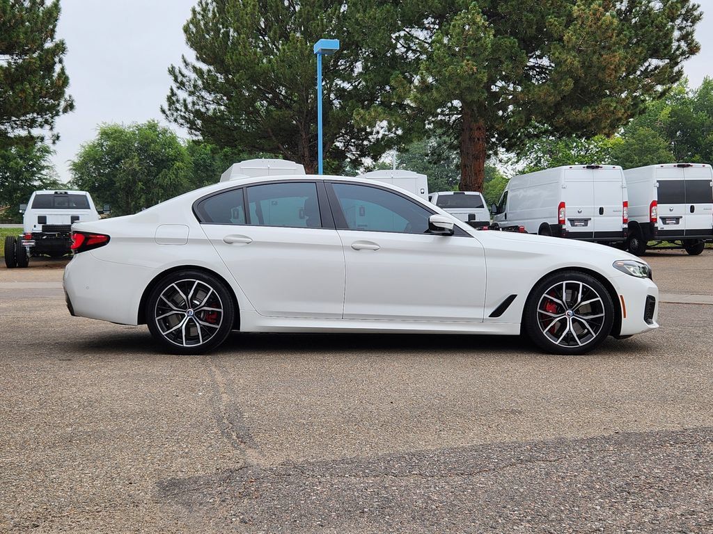 Used 2023 BMW M550i xDrive w/ Executive Package AWD/4WD image 2