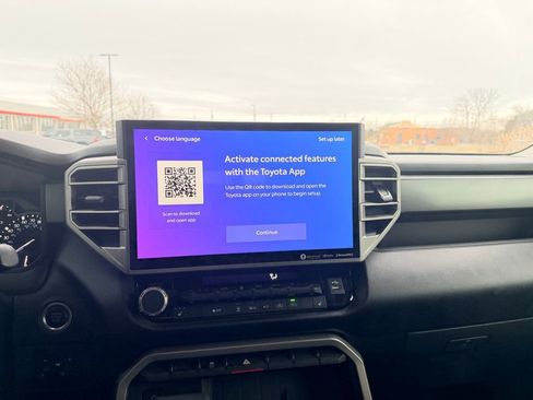 Used 2022 Toyota Tundra SR5 w/ SR5 Premium Package image 3