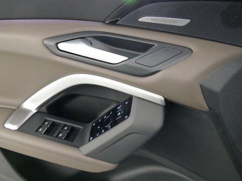 New 2025 Audi Q5 Premium Plus image 11