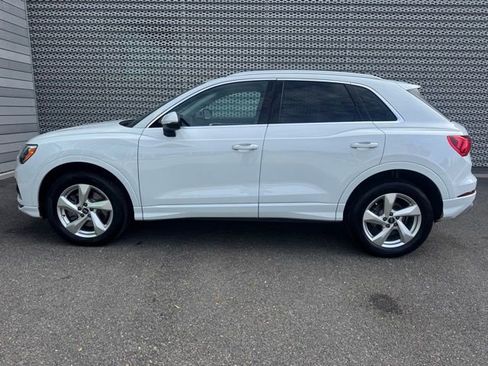 Used 2022 Audi Q3 2.0T Premium image 2