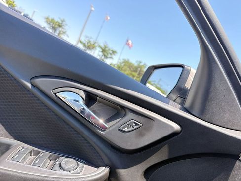 Used 2023 Chevrolet Malibu LT FWD image 16