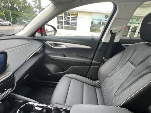 Used 2025 Buick Envision Avenir AWD/4WD image 20