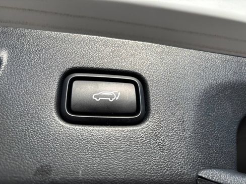 Used 2024 Hyundai Tucson Limited AWD/4WD image 15