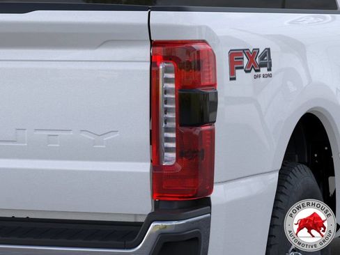 New 2026 Ford F250 4x4 Crew Cab Super Duty image 23