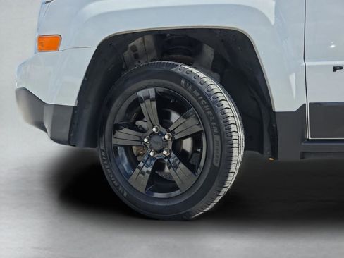 Used 2015 Jeep Patriot Sport w/ Power Value Group image 36