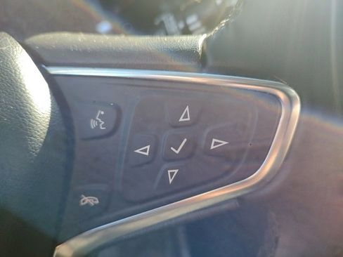 Used 2024 Chevrolet Equinox LT image 15