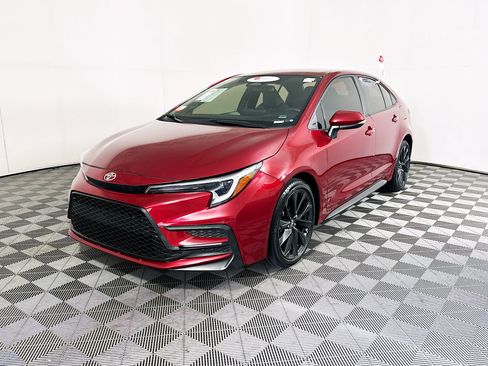 Used 2024 Toyota Corolla SE FWD image 7