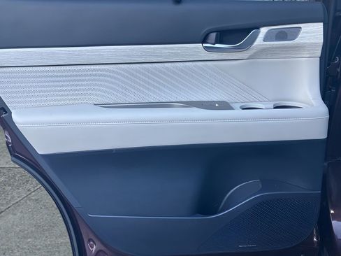 Used 2023 Hyundai Palisade Calligraphy image 20